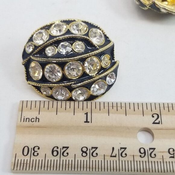 Vintage Retro Rhinestone Clip On Earrings, Black and Gold Tone Setting, Estate - Picture 4 of 5
